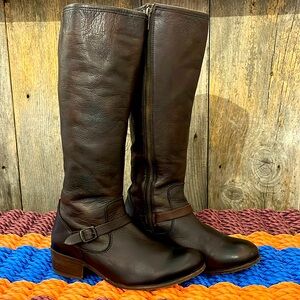 Frye Vintage Melissa Belted Boots 7.5